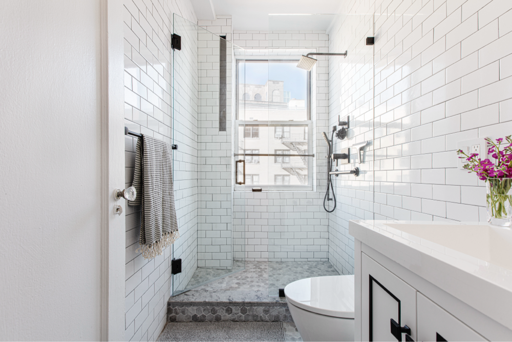 How to Add a Bathtub to a Small Bathroom